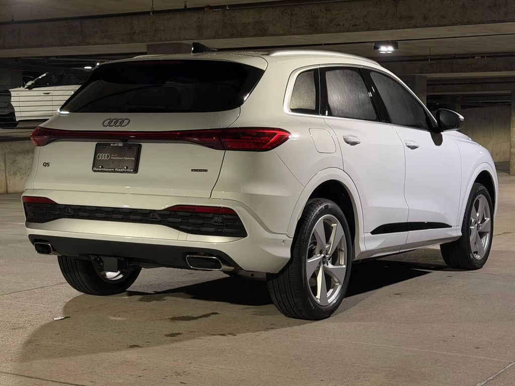 صورة 9 لـ 2026 AUDI Q5 PREMIUM PLUS TFSI QUATTRO S TRONIC