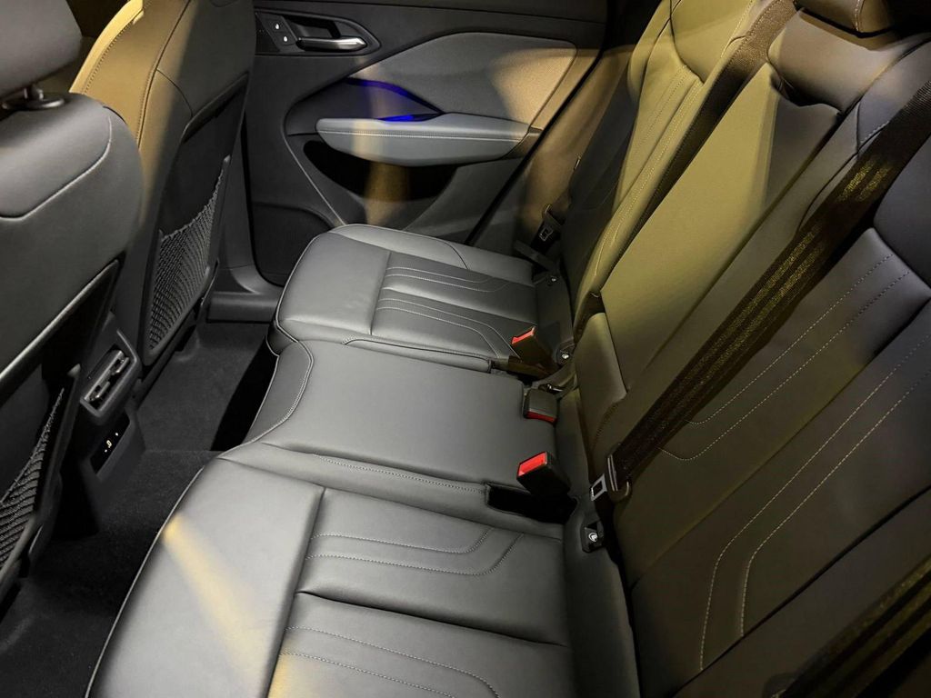 صورة مصغرة 20 لـ 2026 AUDI Q3 TFSI QUATTRO S TRONIC