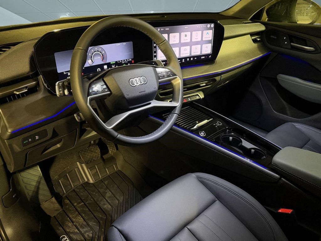 صورة مصغرة 4 لـ 2026 AUDI Q3 TFSI QUATTRO S TRONIC