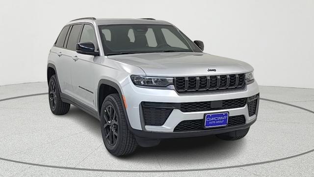 New 2026 Jeep Grand Cherokee Laredo