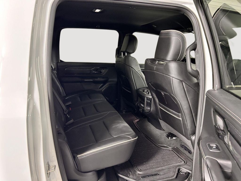 صورة مصغرة 12 لـ 2023 RAM 1500 LIMITED