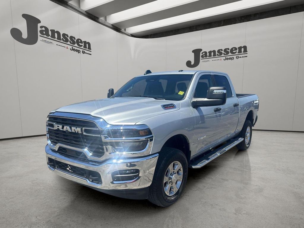 صورة 8 لـ 2026 RAM 2500 BIG HORN CREW CAB 4X4 6'4' BOX