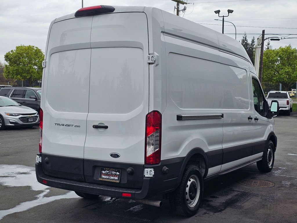 2025 FORD TRANSIT-250 BASE — фото 5