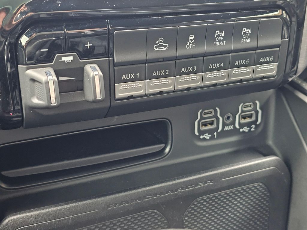 2022 RAM 1500 TRX — миниатюра 29