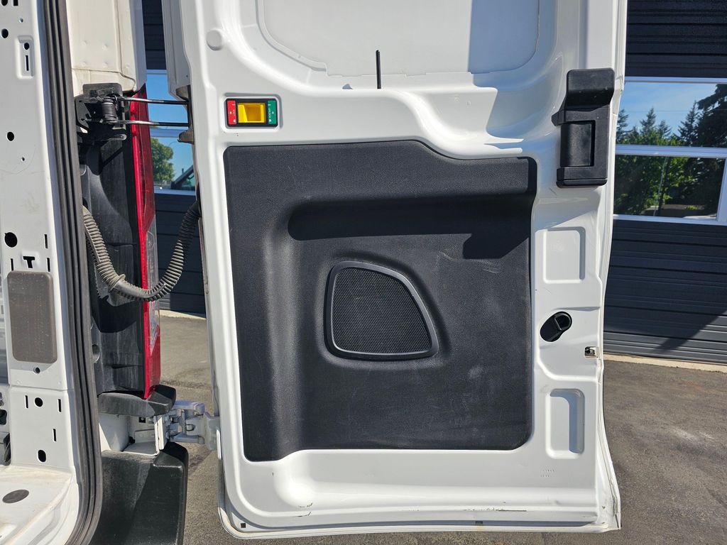 2025 FORD TRANSIT-250 BASE — миниатюра 17