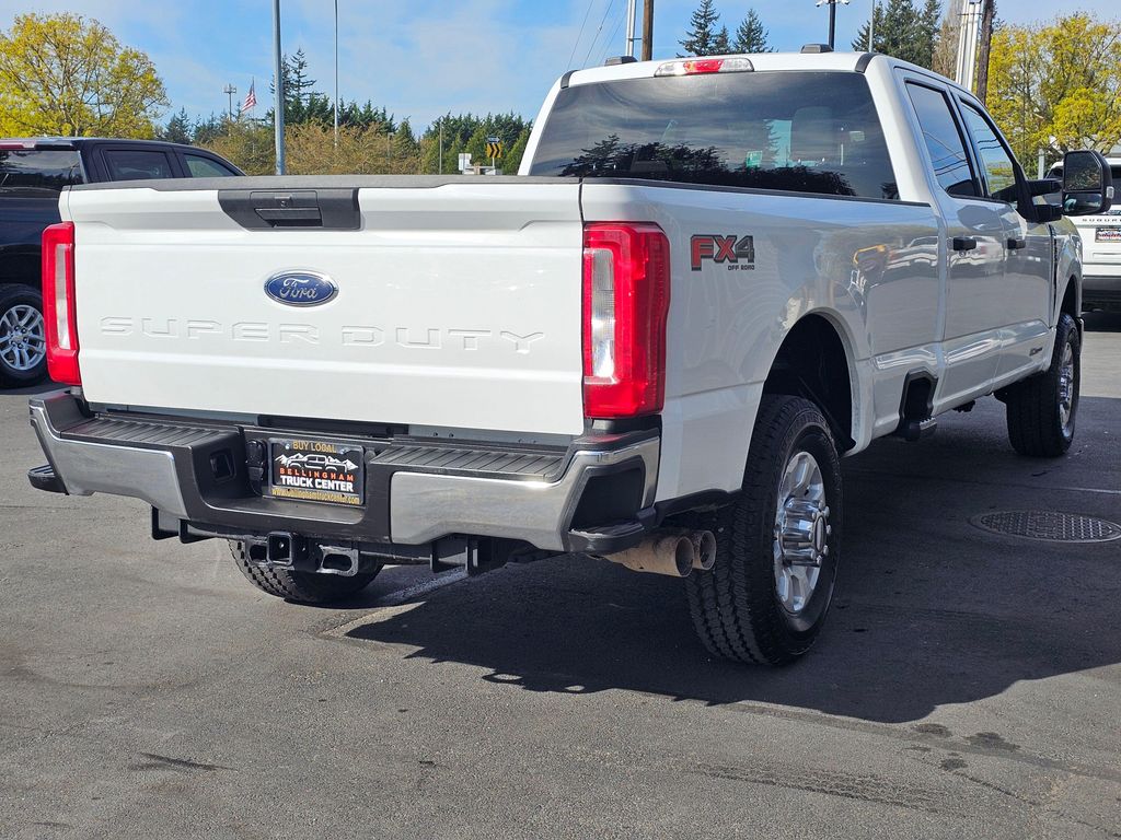 2023 FORD F-350 XLT — фото 5