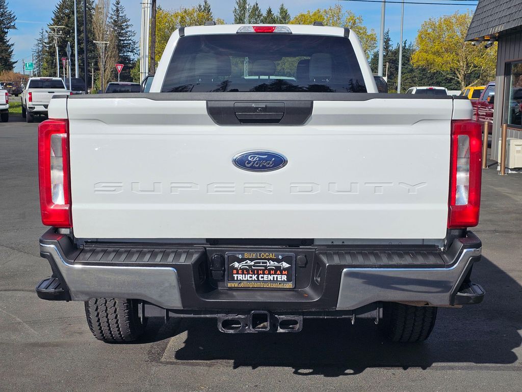 2023 FORD F-350 XLT — фото 4