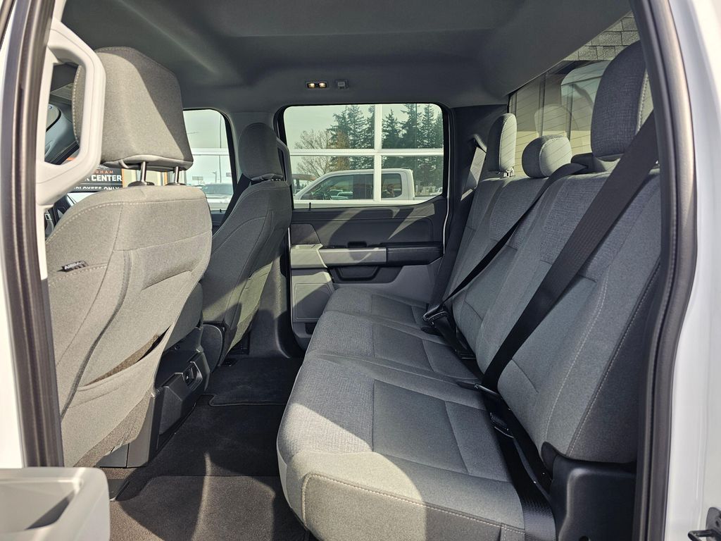 صورة مصغرة 16 لـ 2025 FORD F-150 XLT