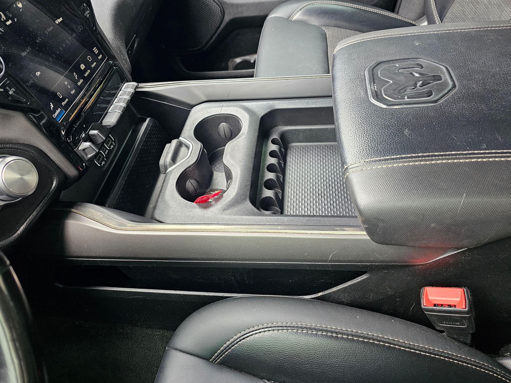 صورة مصغرة 24 لـ 2022 RAM 1500 SPORT