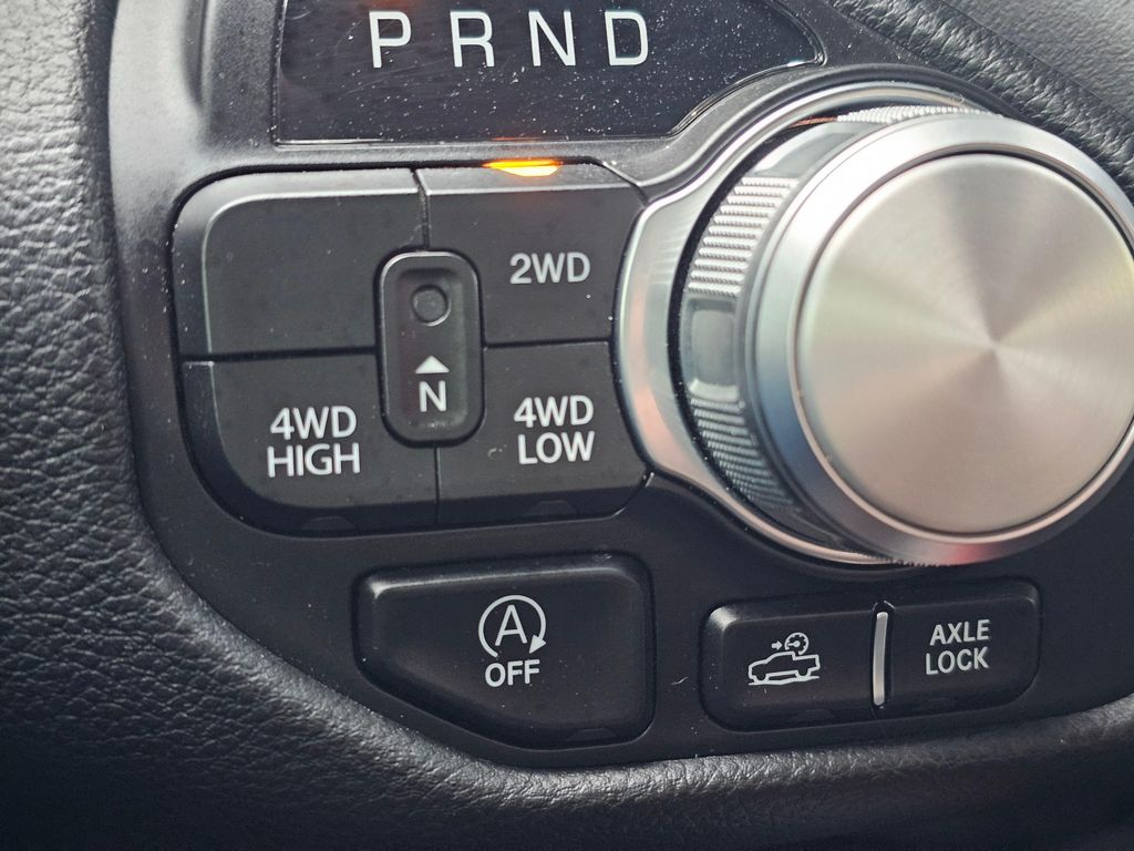 2023 RAM 1500 REBEL — миниатюра 39