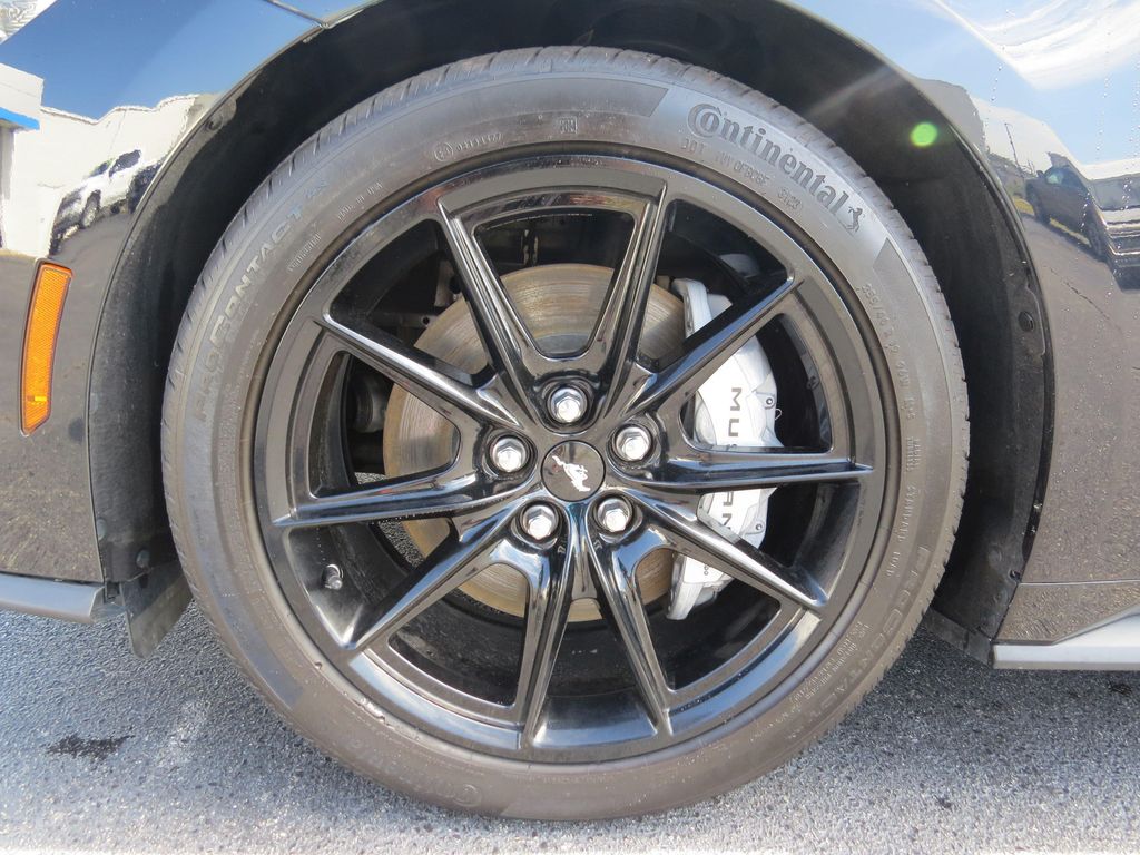 صورة 10 لـ 2024 FORD MUSTANG GT PREMIUM