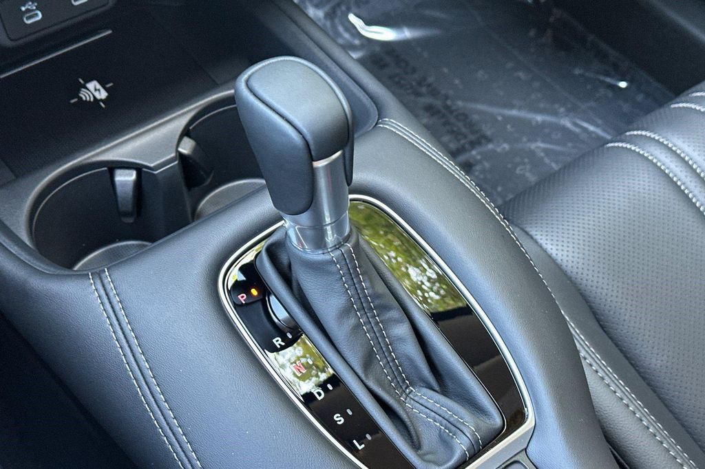 صورة مصغرة 16 لـ 2027 Honda HR-V EX-L