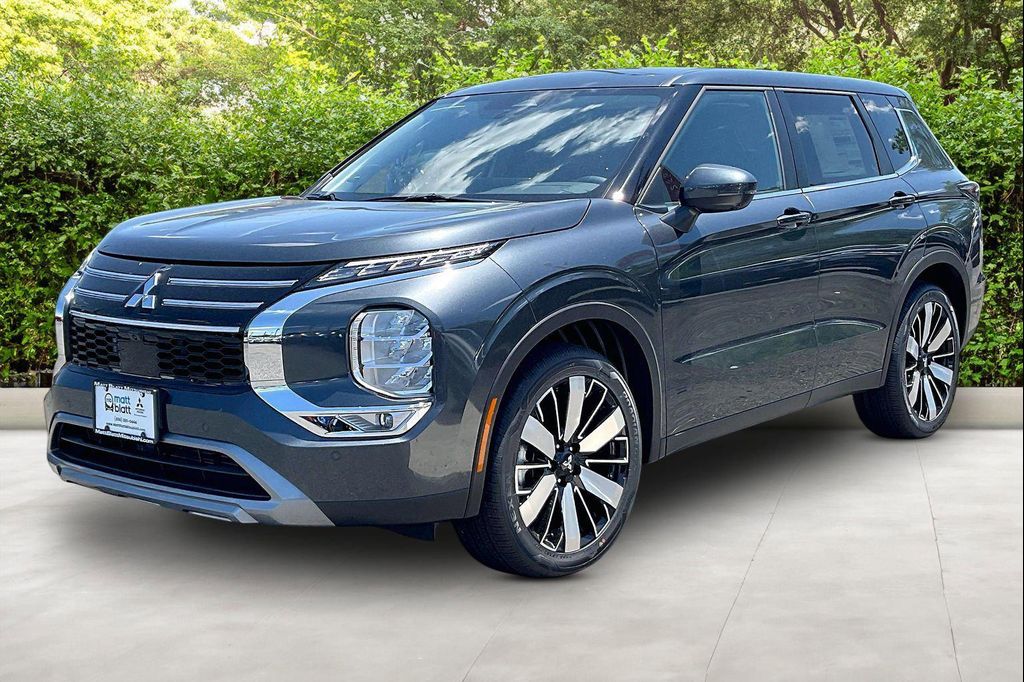 New 2026 Mitsubishi Outlander SE