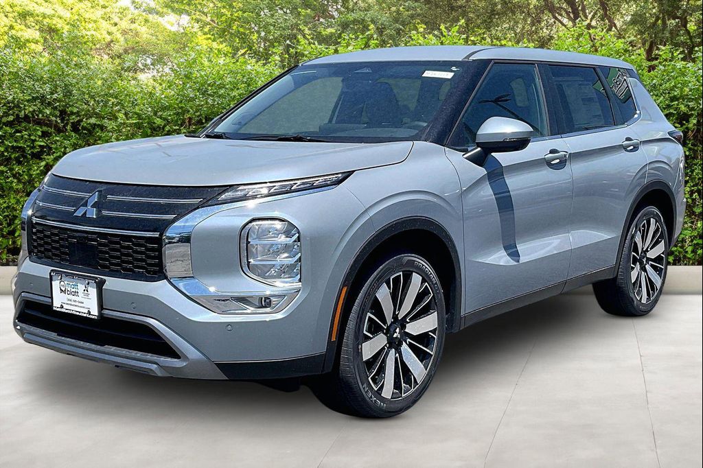New 2026 Mitsubishi Outlander SE