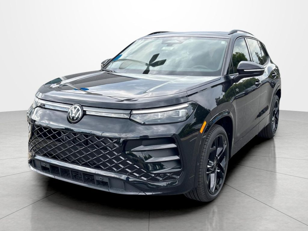 New 2026 Volkswagen Tiguan 2.0T SE R-Line Black