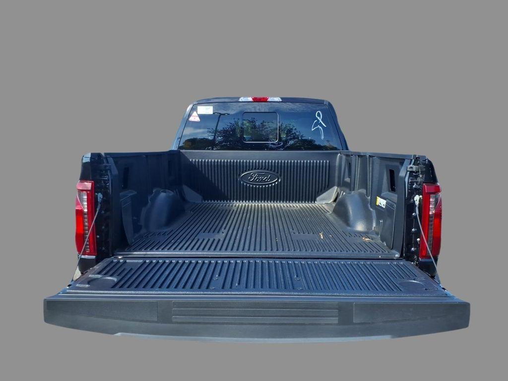 صورة 7 لـ 2026 FORD F-150 XLT