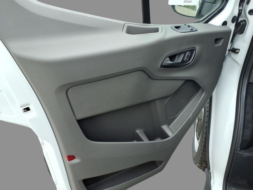 صورة مصغرة 12 لـ 2026 FORD TRANSIT-250 BASE