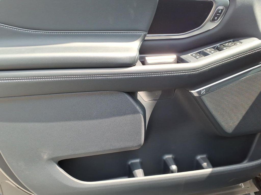 صورة مصغرة 17 لـ 2027 FORD EXPEDITION PLATINUM