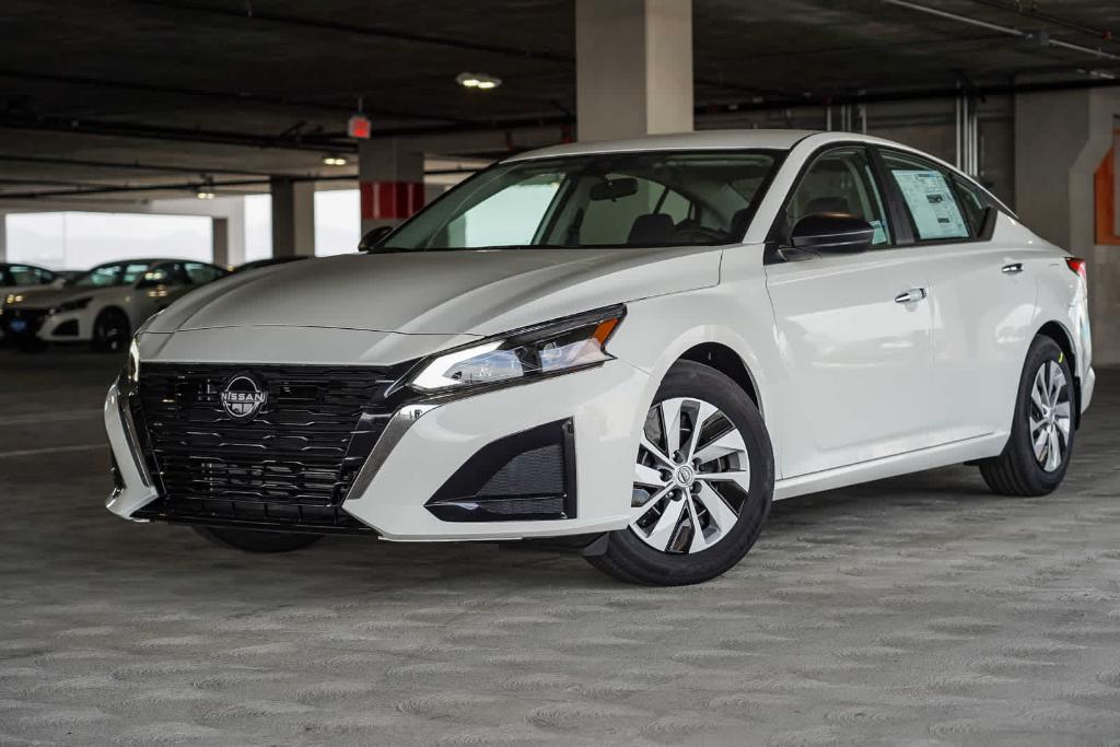 New 2025 Nissan Altima S