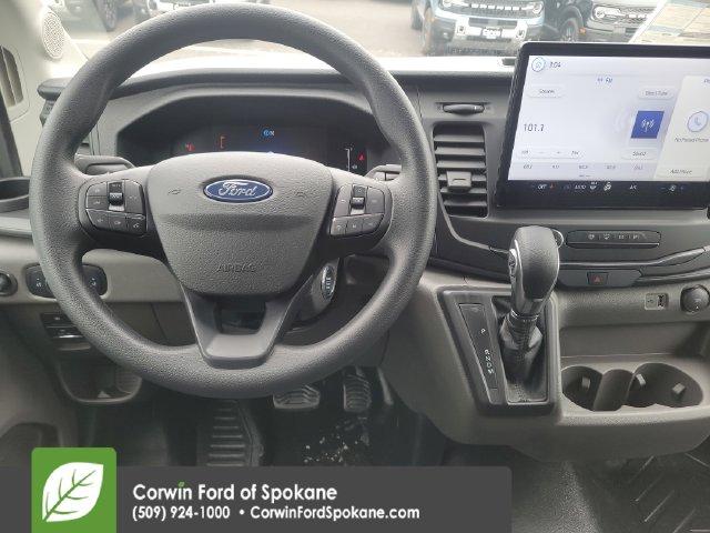 صورة مصغرة 3 لـ 2026 FORD TRANSIT-250 148 WB MEDIUM ROOF CARGO