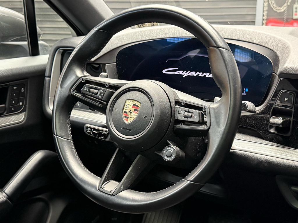 2024 Porsche CAYENNE — миниатюра 11