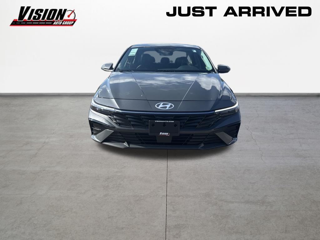New 2026 Hyundai ELANTRA Limited