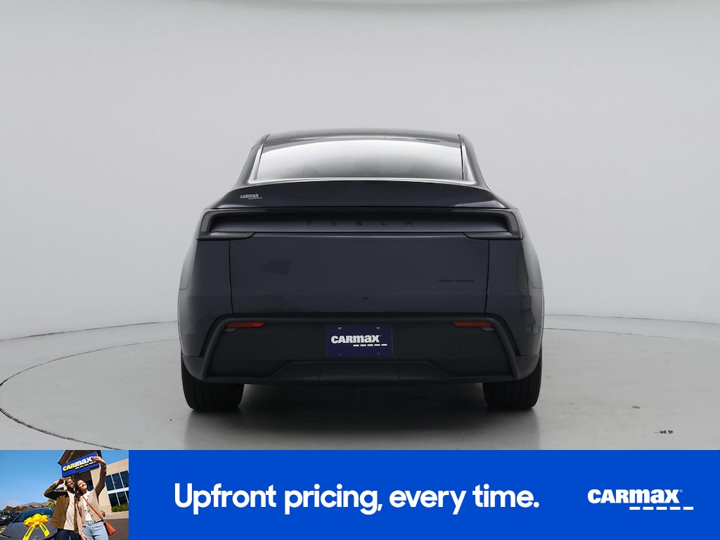 TESLA MODEL Y LONG RANGE - 7