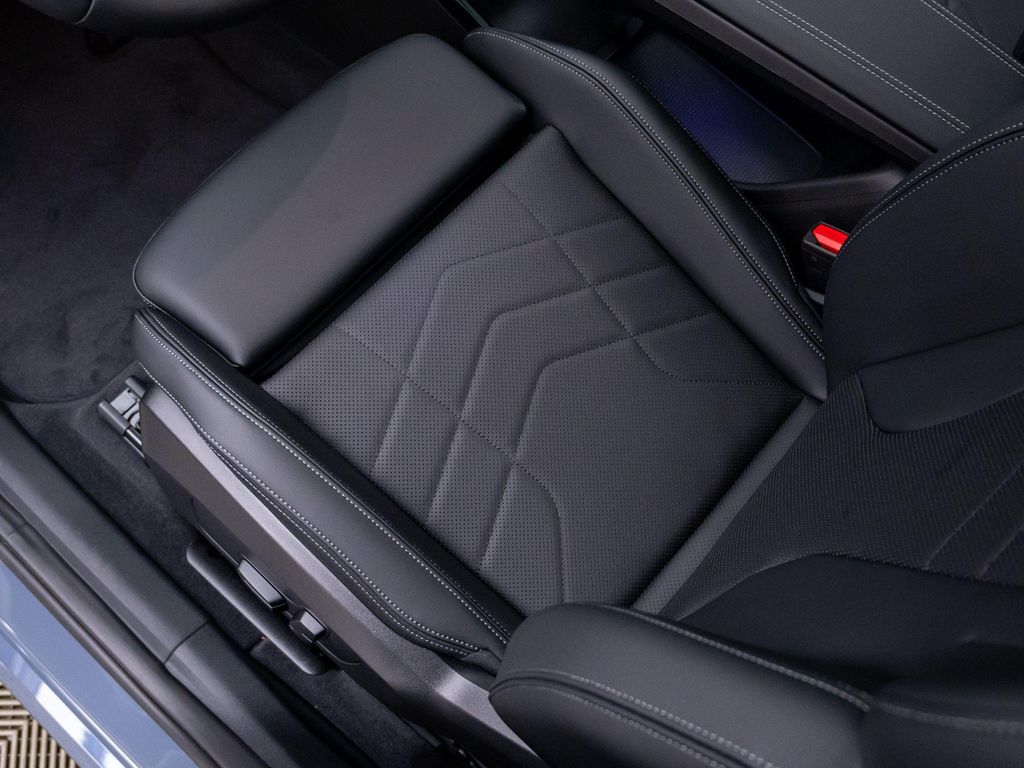 2026 BMW X1 XDRIVE28I — миниатюра 16