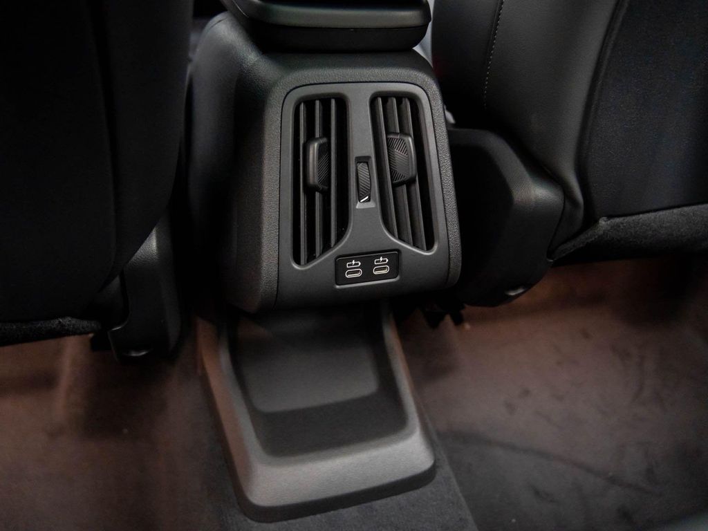 صورة مصغرة 19 لـ 2026 BMW X1 XDRIVE28I