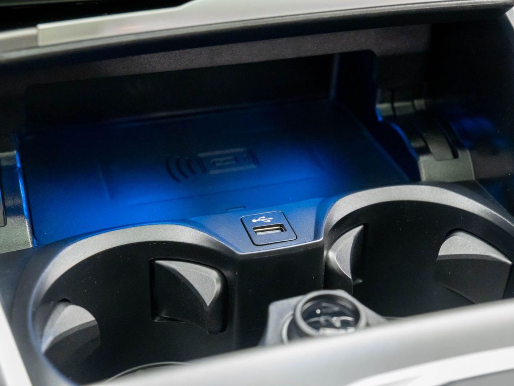 صورة مصغرة 22 لـ 2026 BMW 330 I XDRIVE