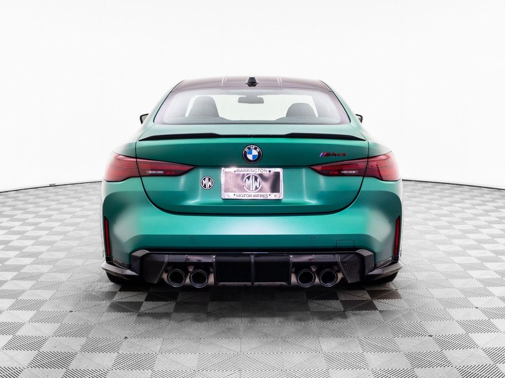 صورة 4 لـ 2025 BMW M4 BASE