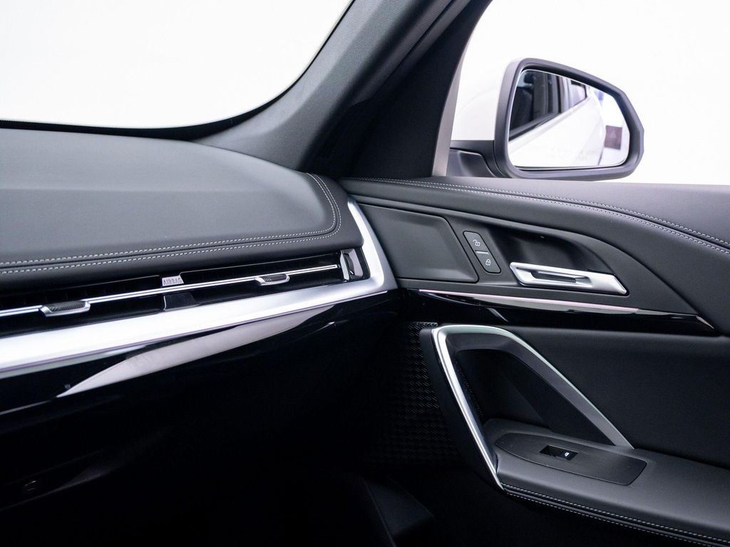 2026 BMW X1 XDRIVE28I thumbnail 30