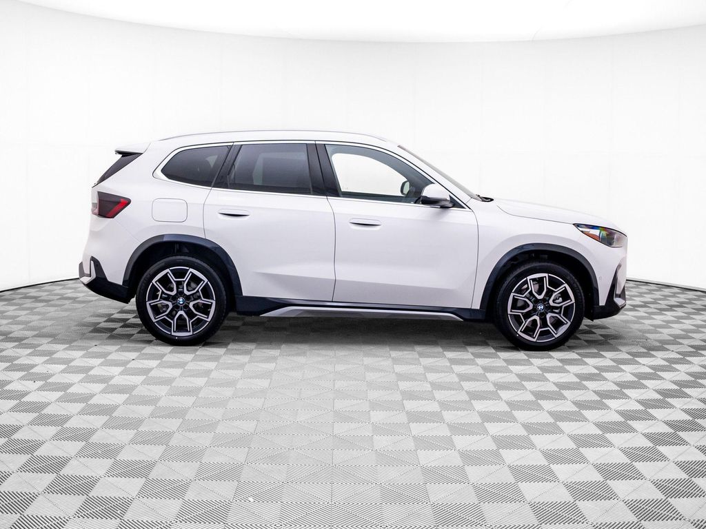 صورة 8 لـ 2026 BMW X1 XDRIVE28I