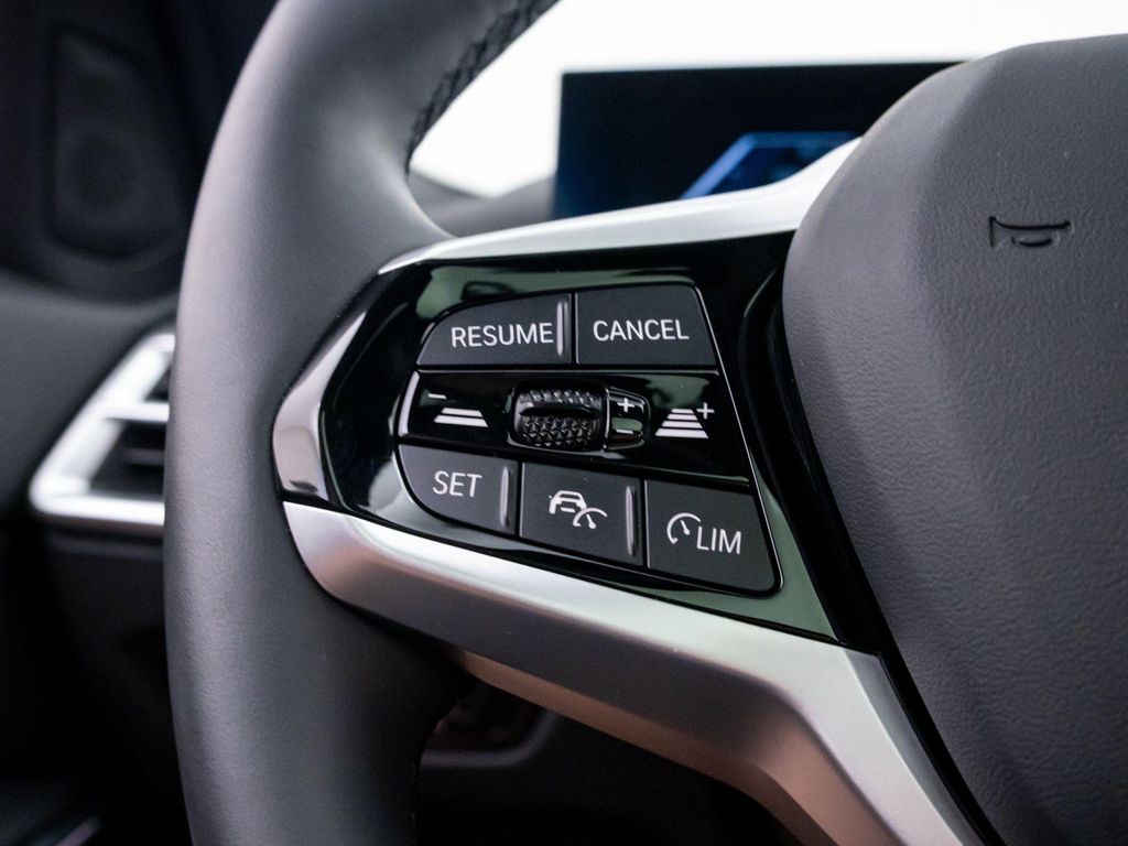 2025 BMW 330 XDRIVE — миниатюра 31
