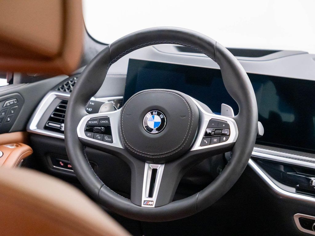 2025 BMW X7 M60I — миниатюра 11