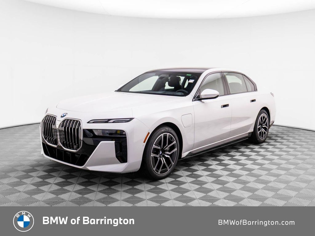 New 2025 BMW 750e i xDrive
