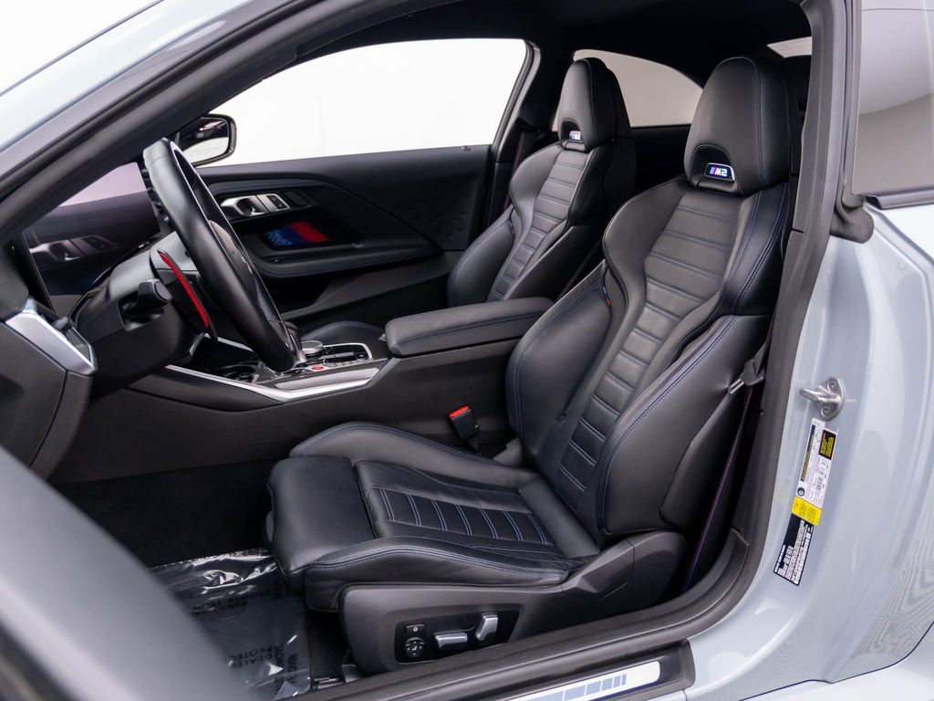 صورة مصغرة 17 لـ 2023 BMW M2 BASE