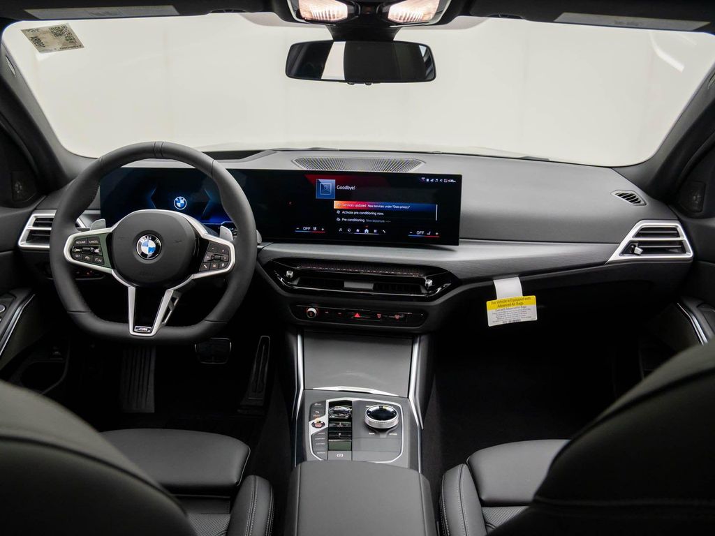 صورة 10 لـ 2026 BMW 330 I XDRIVE