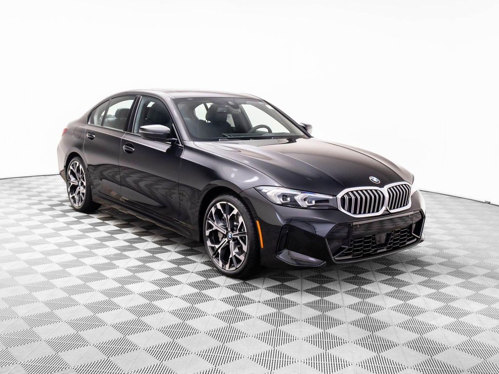 صورة 8 لـ 2026 BMW 330 I XDRIVE