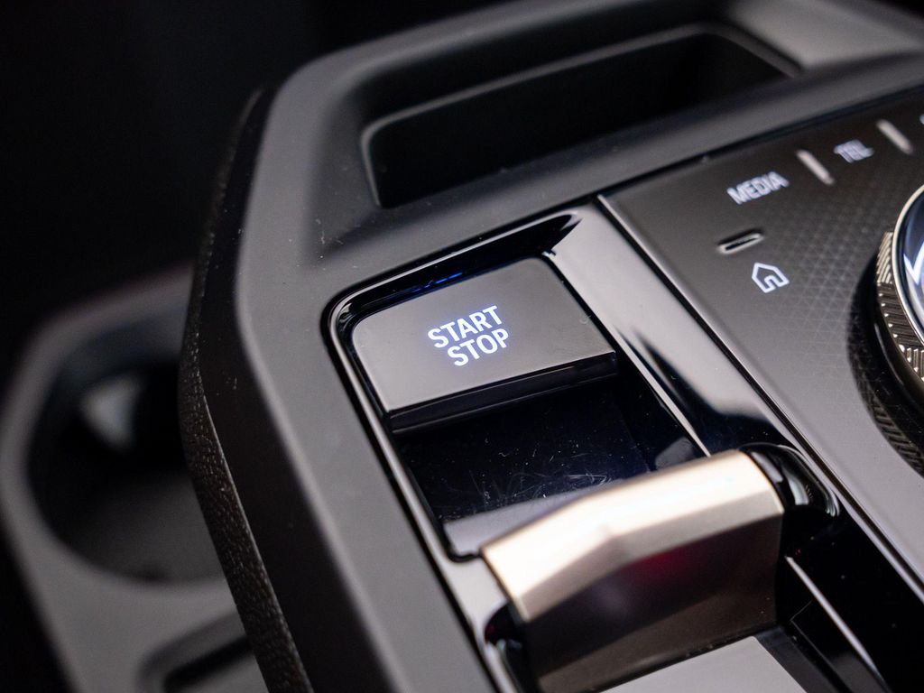 2026 BMW IX XDRIVE45 缩略图 20