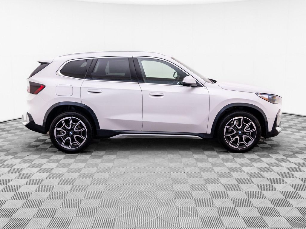 2026 BMW X1 XDRIVE28I — миниатюра 8