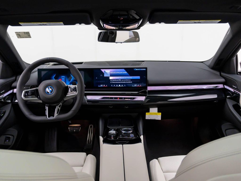 2027 BMW 550E 550E XDRIVE 照片 10