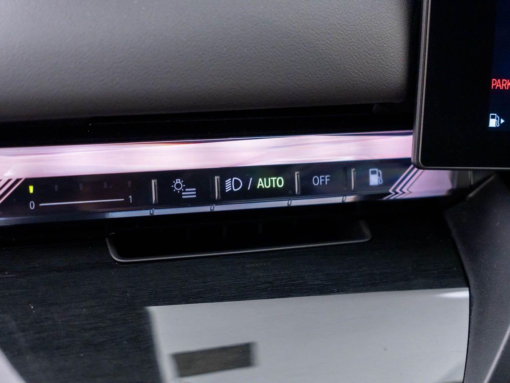 2027 BMW 550E 550E XDRIVE — миниатюра 20