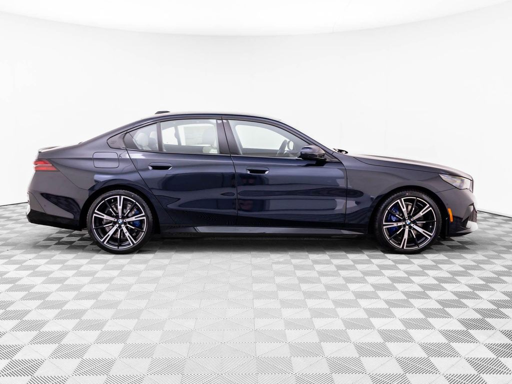 2027 BMW 550E 550E XDRIVE 照片 8
