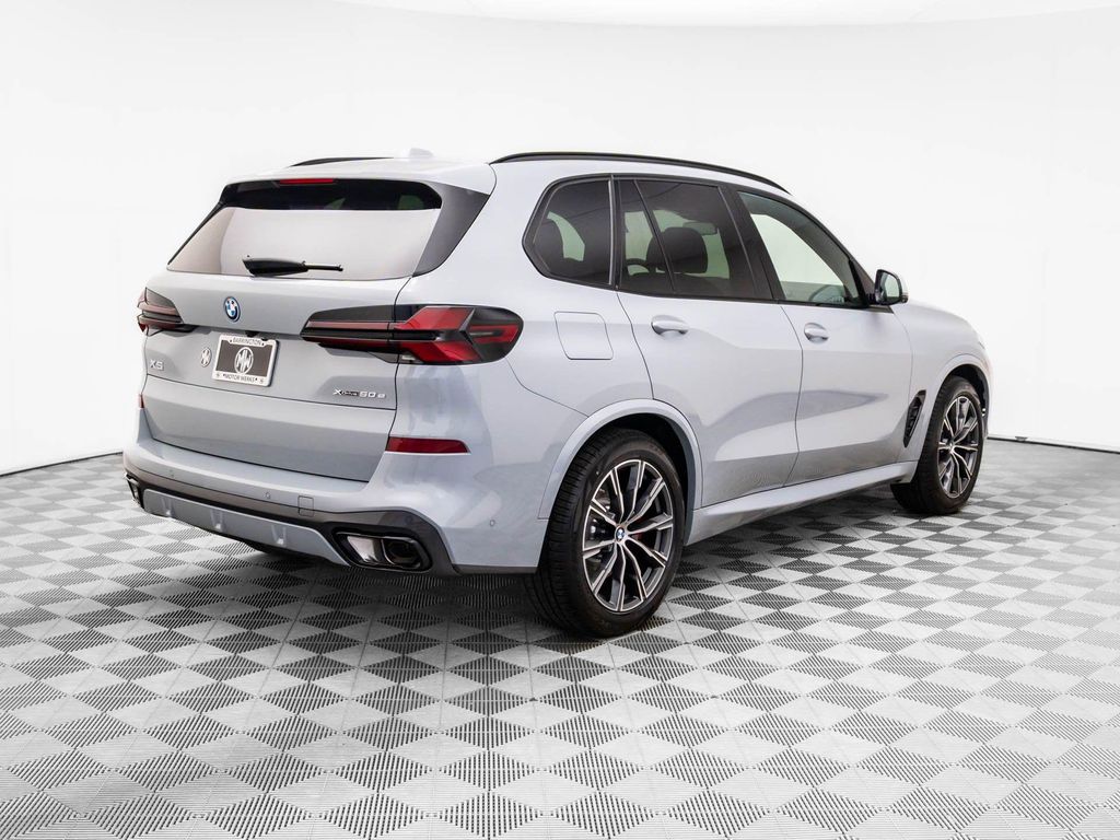 2026 BMW X5 PHEV XDRIVE50E — фото 6