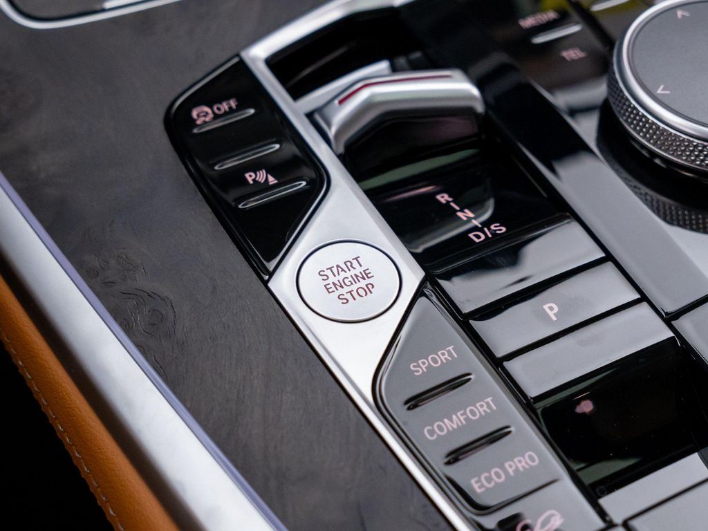 صورة مصغرة 23 لـ 2026 BMW X7 XDRIVE40I