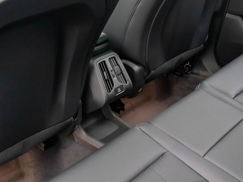 2026 BMW X1 XDRIVE28I — миниатюра 17