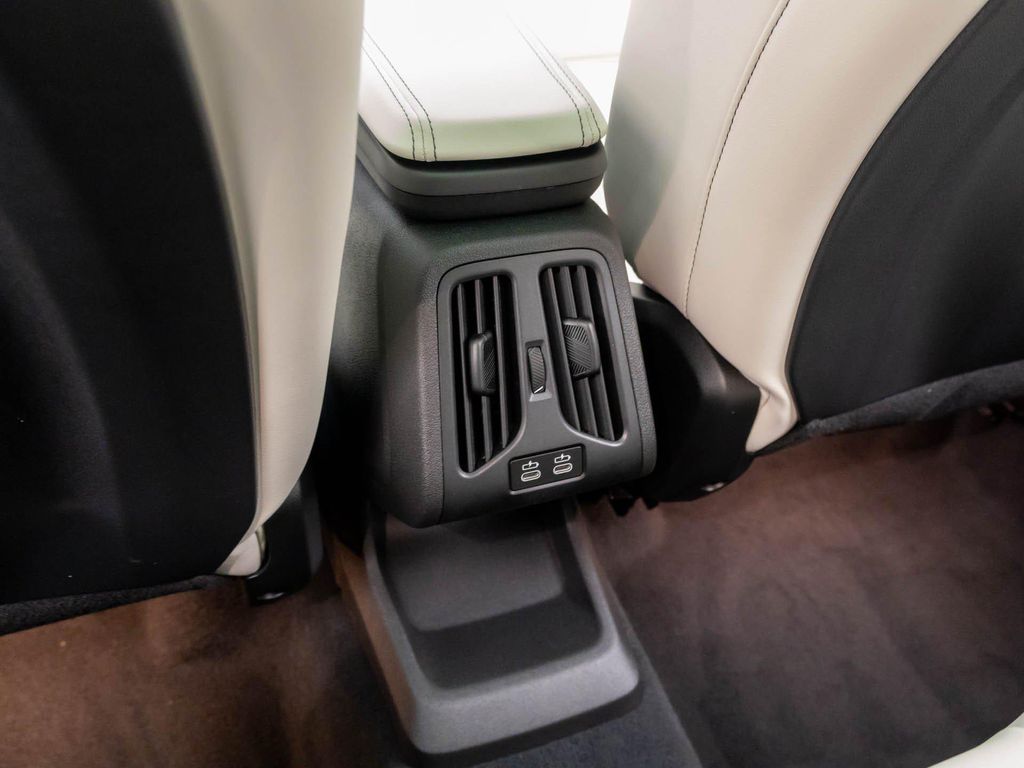 2026 BMW X2 XDRIVE28I — миниатюра 19