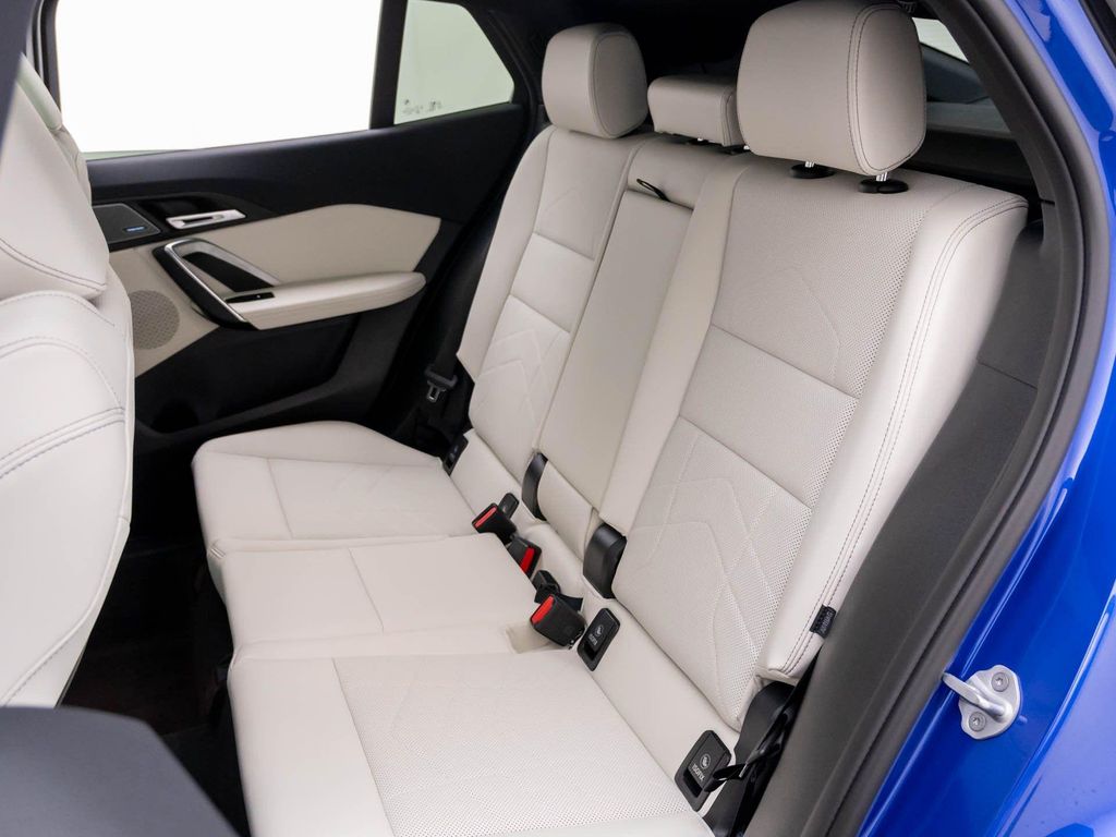 صورة مصغرة 18 لـ 2026 BMW X2 XDRIVE28I