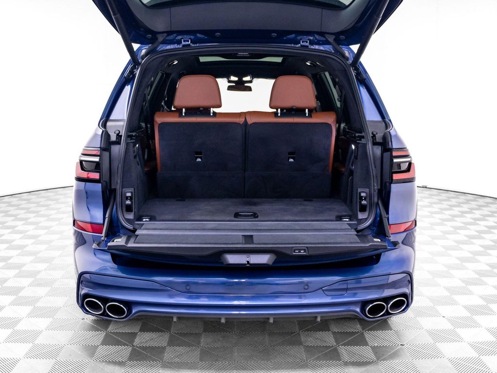 2024 BMW ALPINA XB7 — миниатюра 39